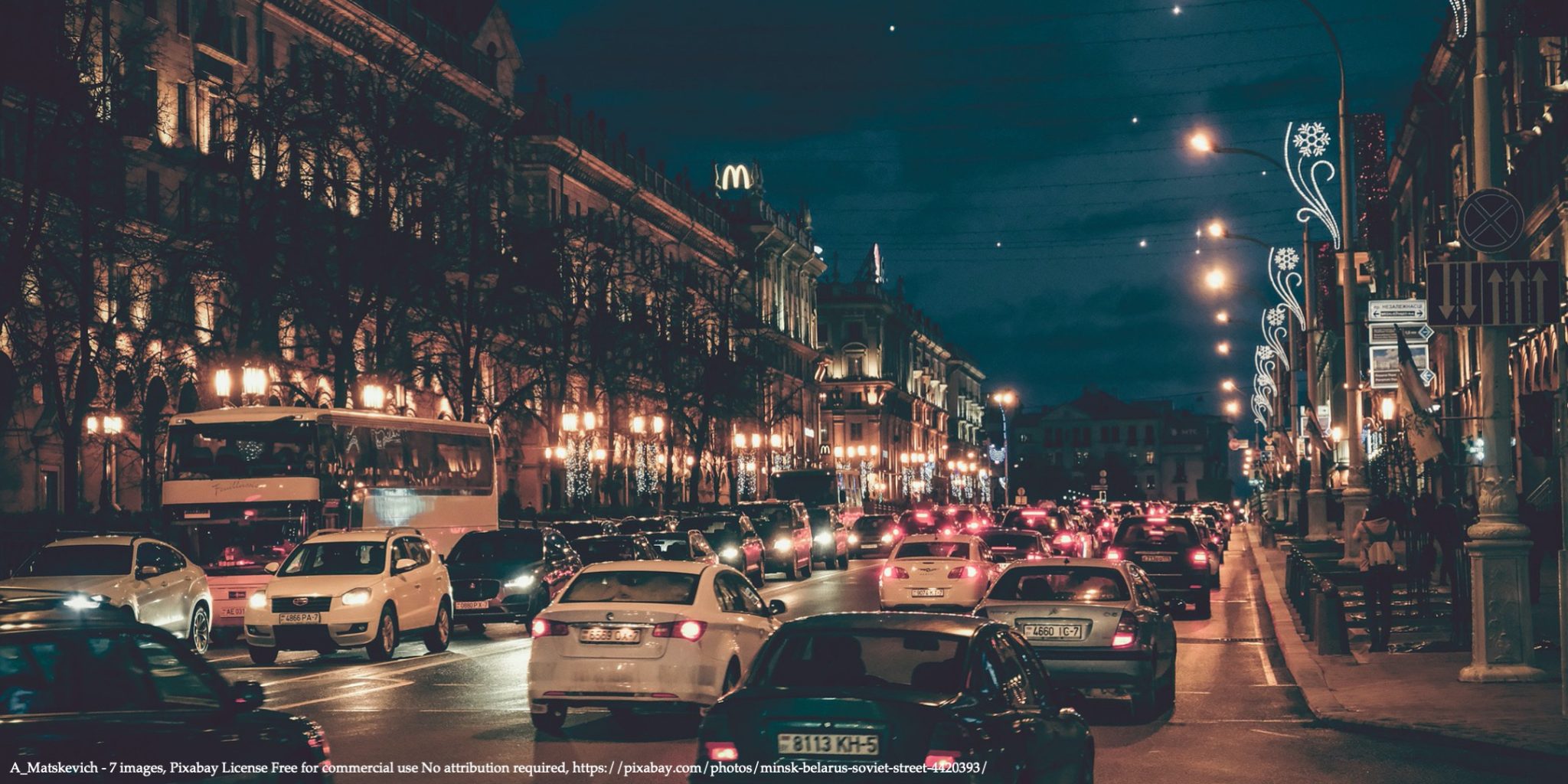 20201019 Belarus Economic Outlook. FREE Network Policy Brief Image of dark streets in Minsk representing Belarusian economic outlook