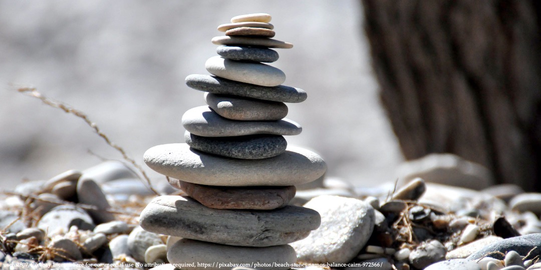 Image of balancing stones representing Somalia as a fragile state and its reforms